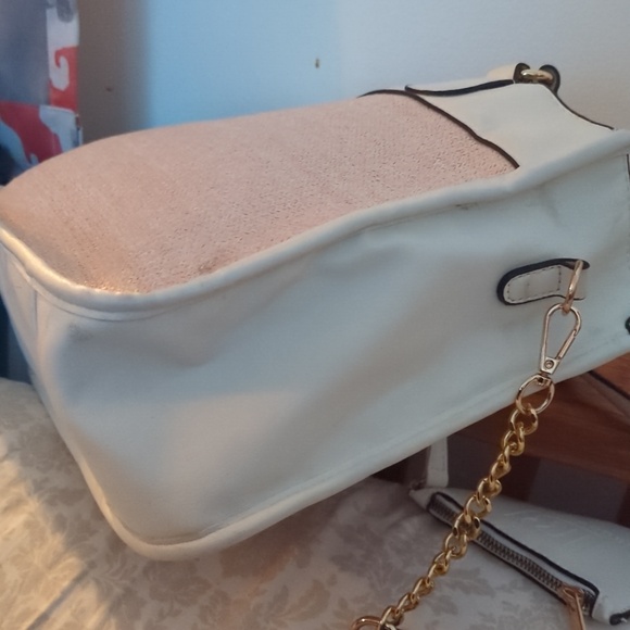 Handbag - Picture 11 of 15